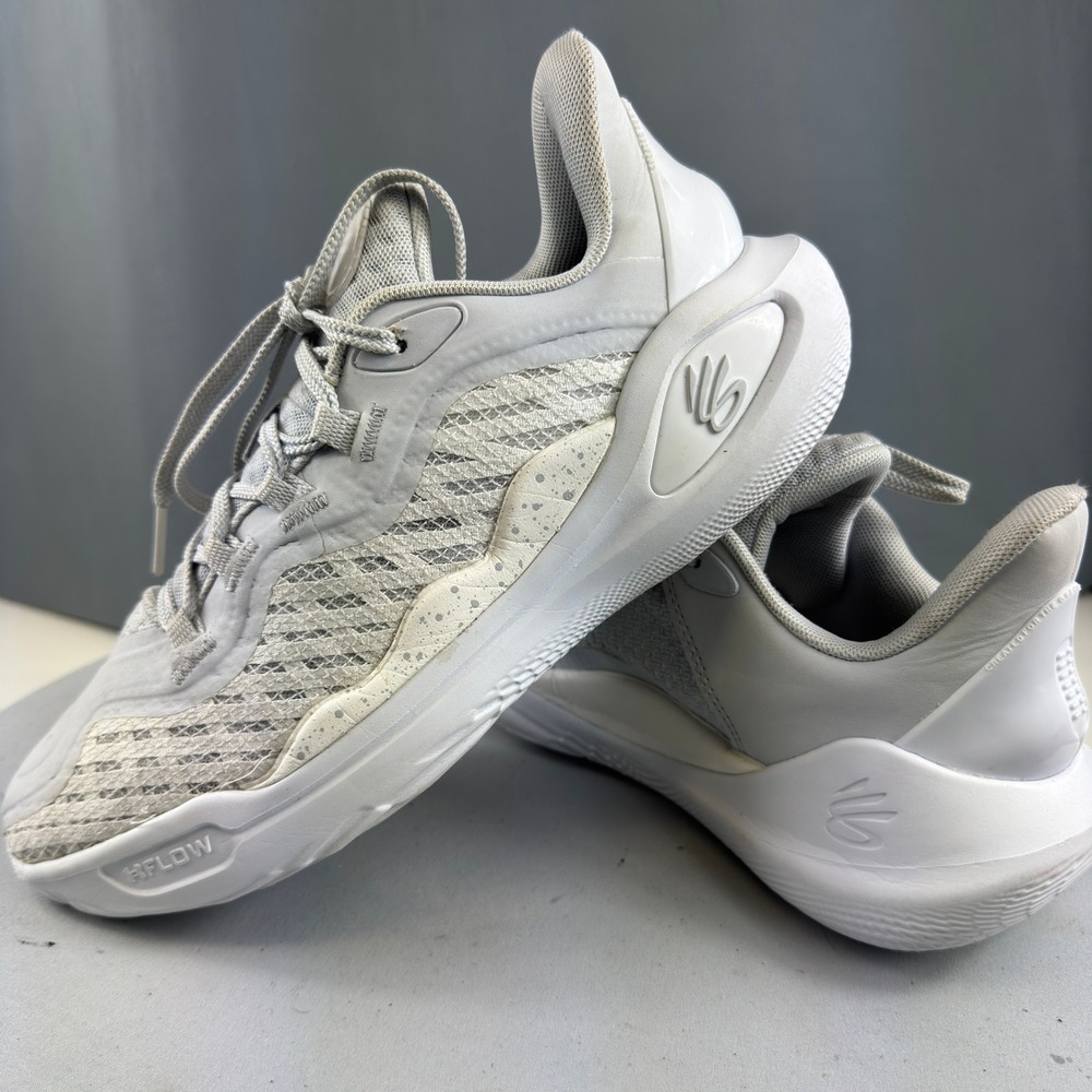 Under Armour Curry 11 Team Mens Size 7.5 Grey White Basketball Shoes Sneaker
